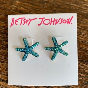 Betsy Johnson starfish earrings
